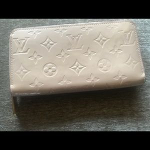 Authentic LV monogram vermis zippy wallet